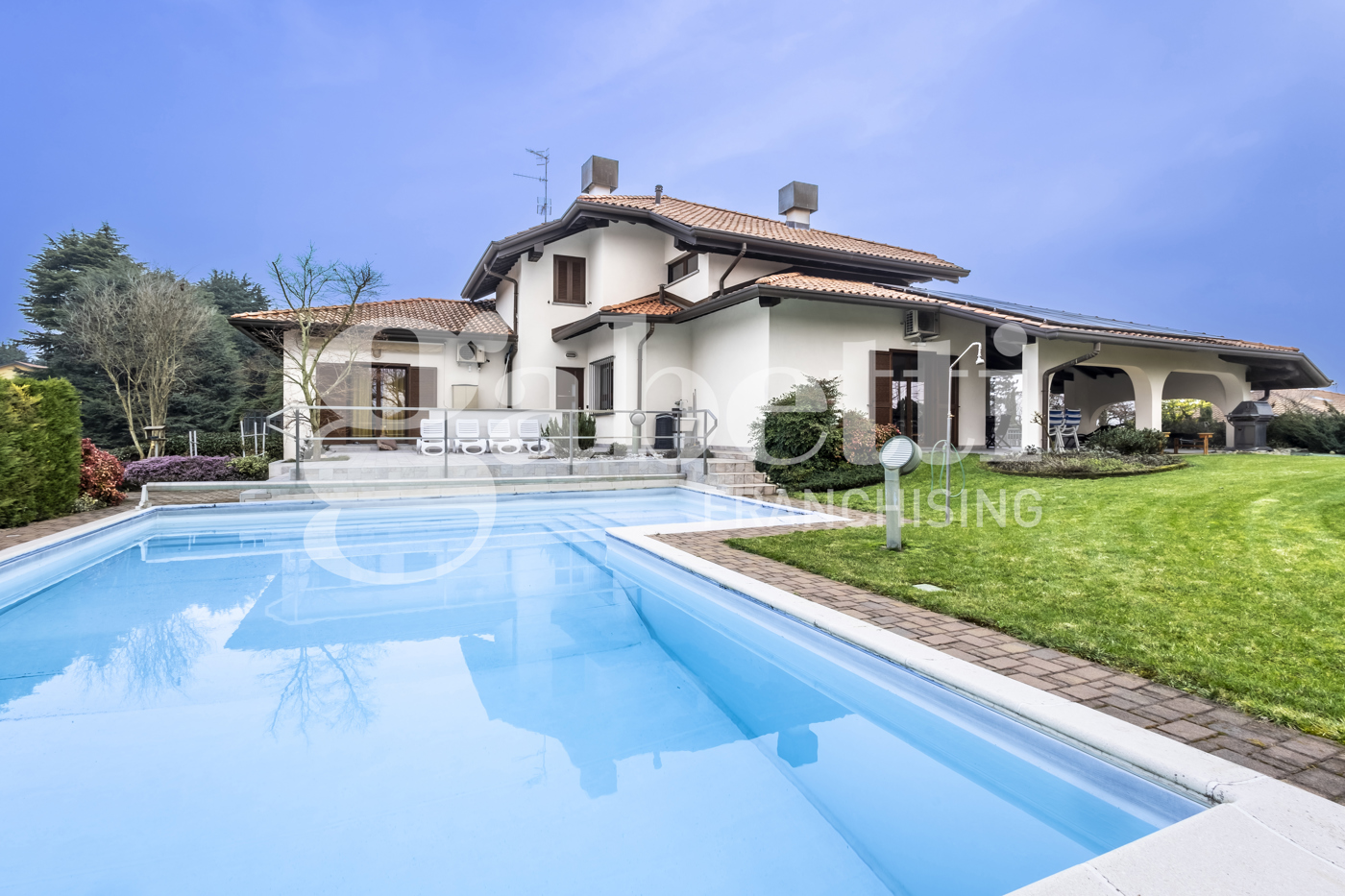 Villa in vendita a Cermenate