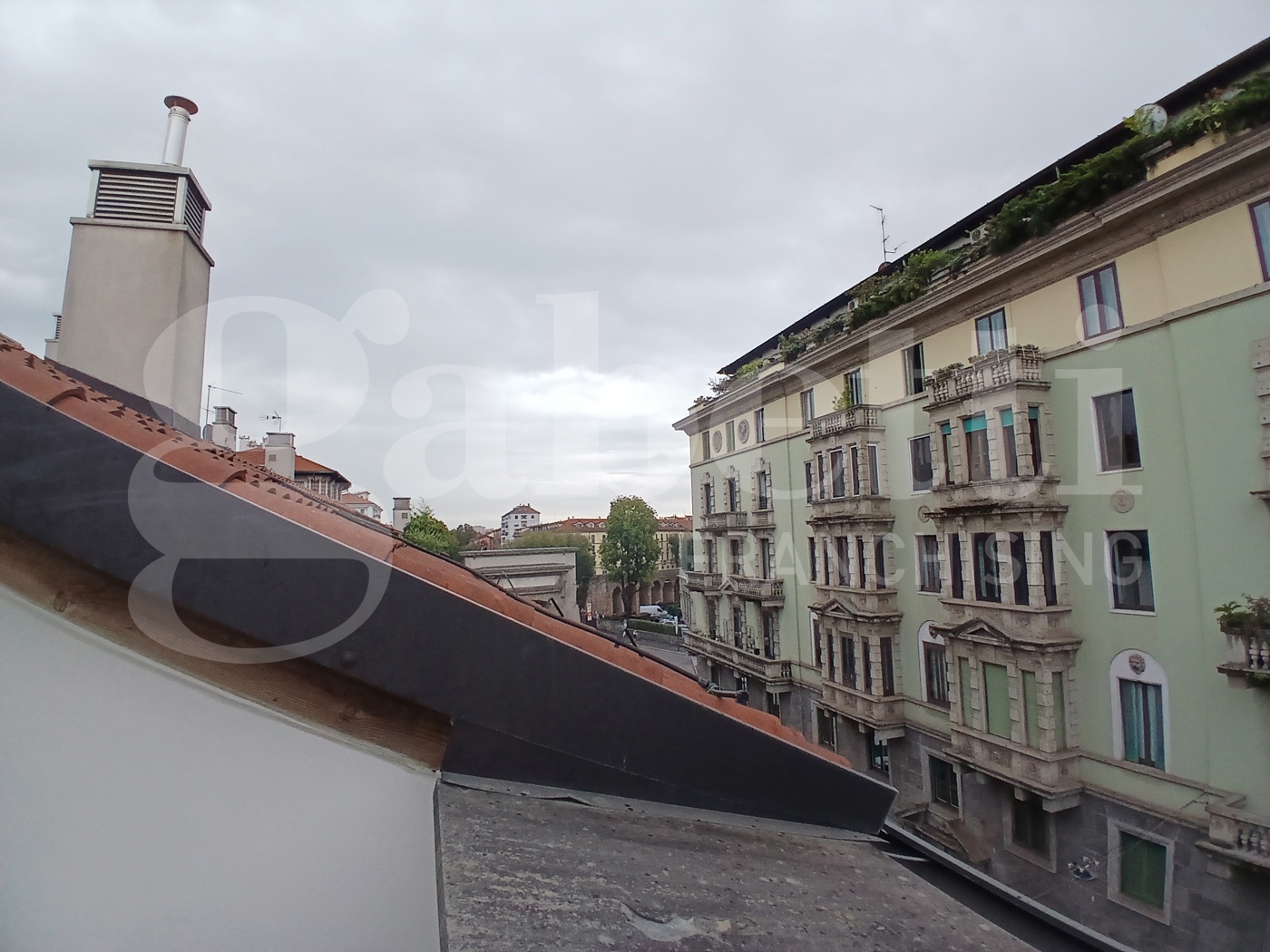 Attico ristrutturato a Milano