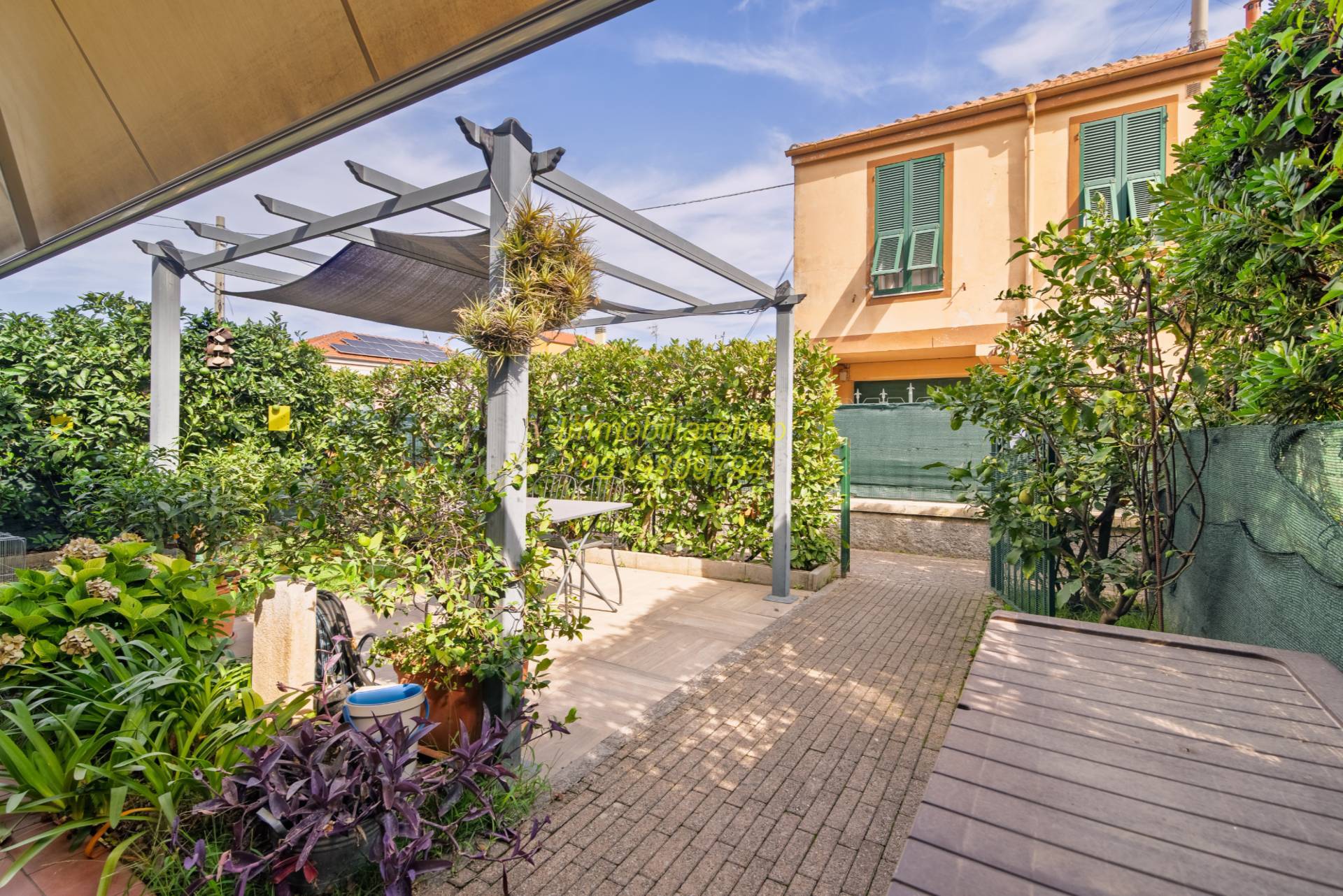 Villette a schiera in vendita a Loano