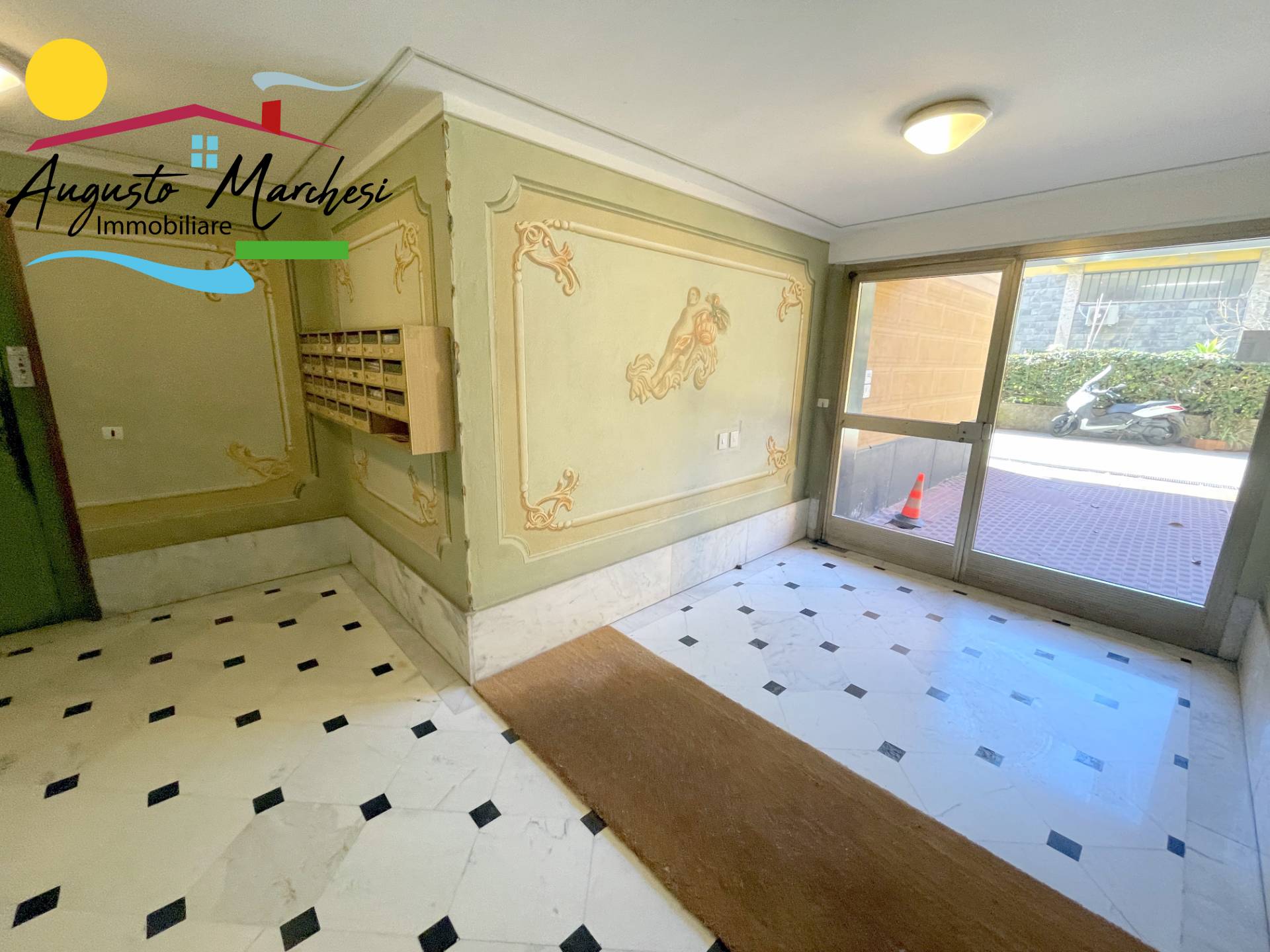 Appartamento in vendita a Recco, Centrale