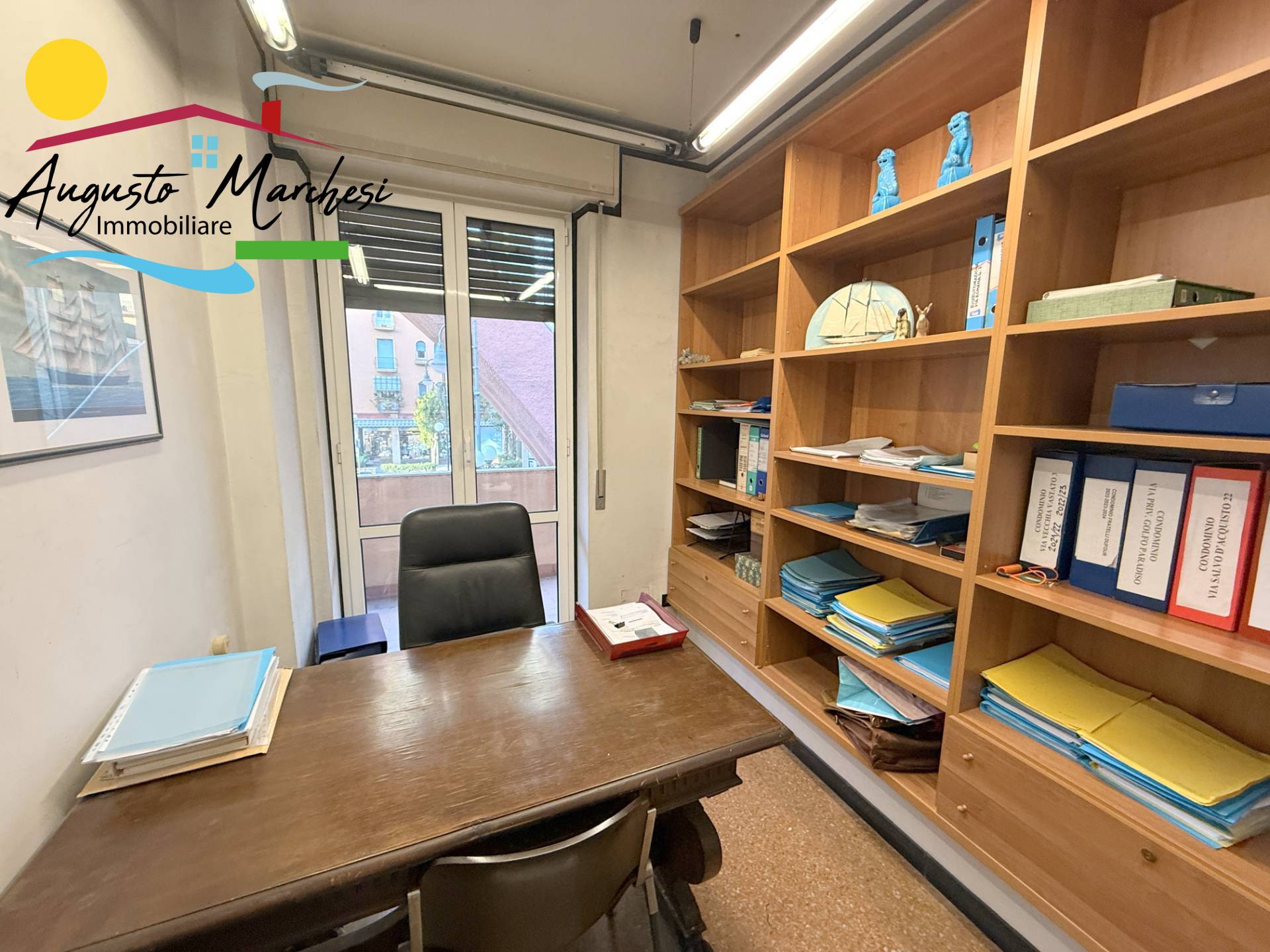 Ufficio / Appartamento in vendita a Recco, Centrale