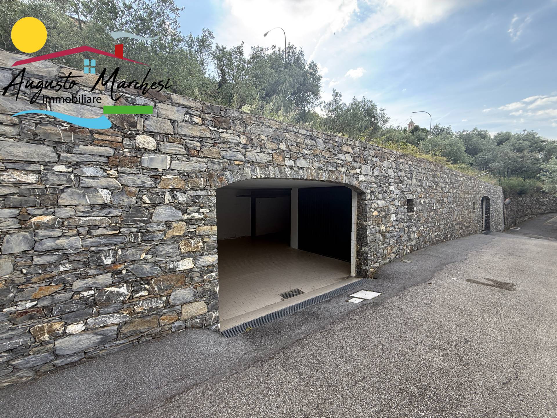 Box auto in affitto a Recco, Megli