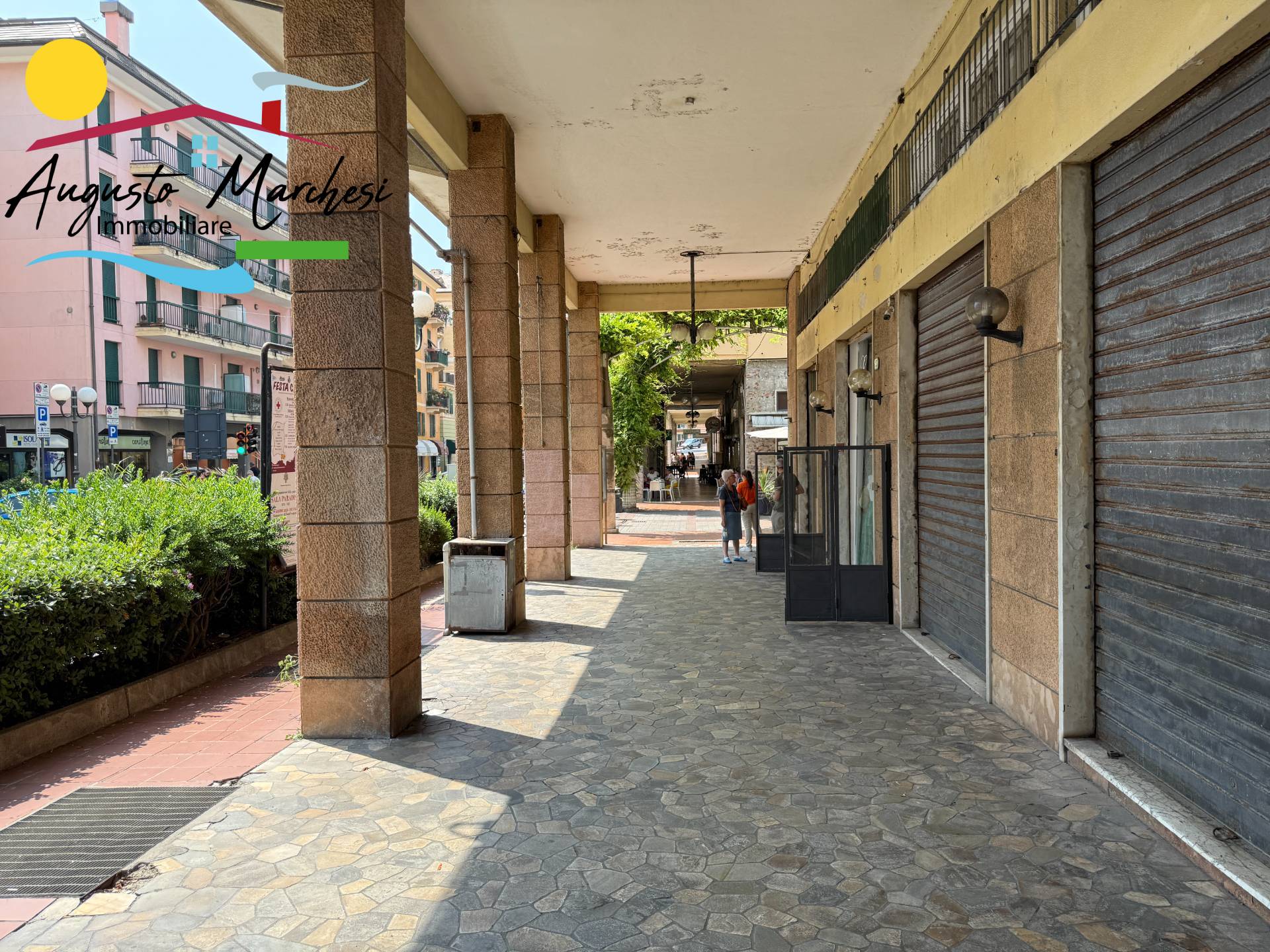 Immobile commerciale in affitto a Recco, centralissimo