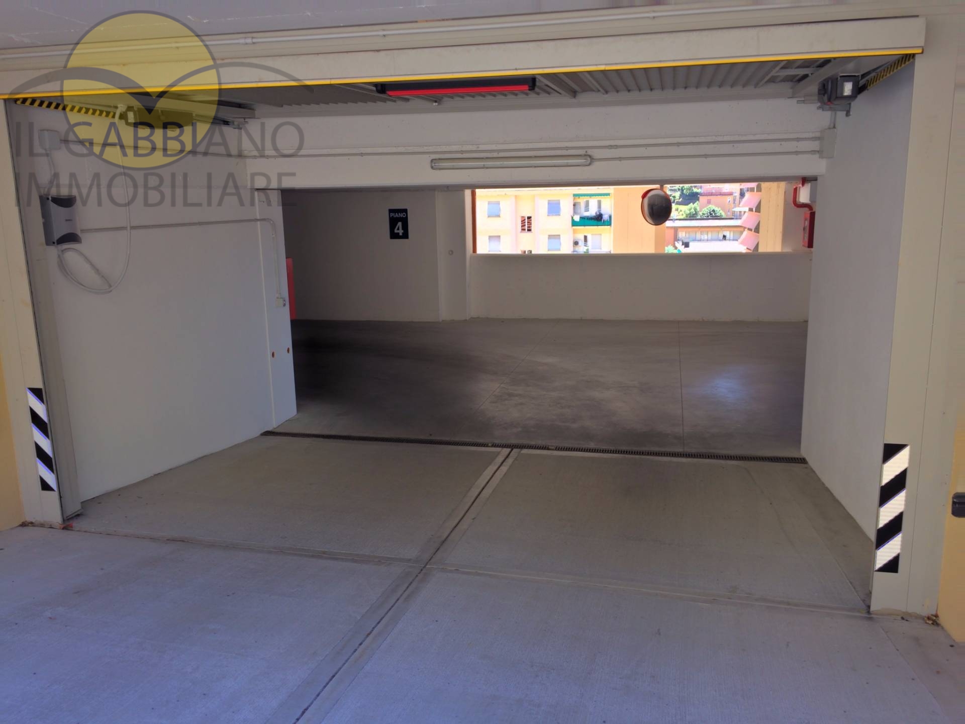 Box auto in vendita a Recco, Megli