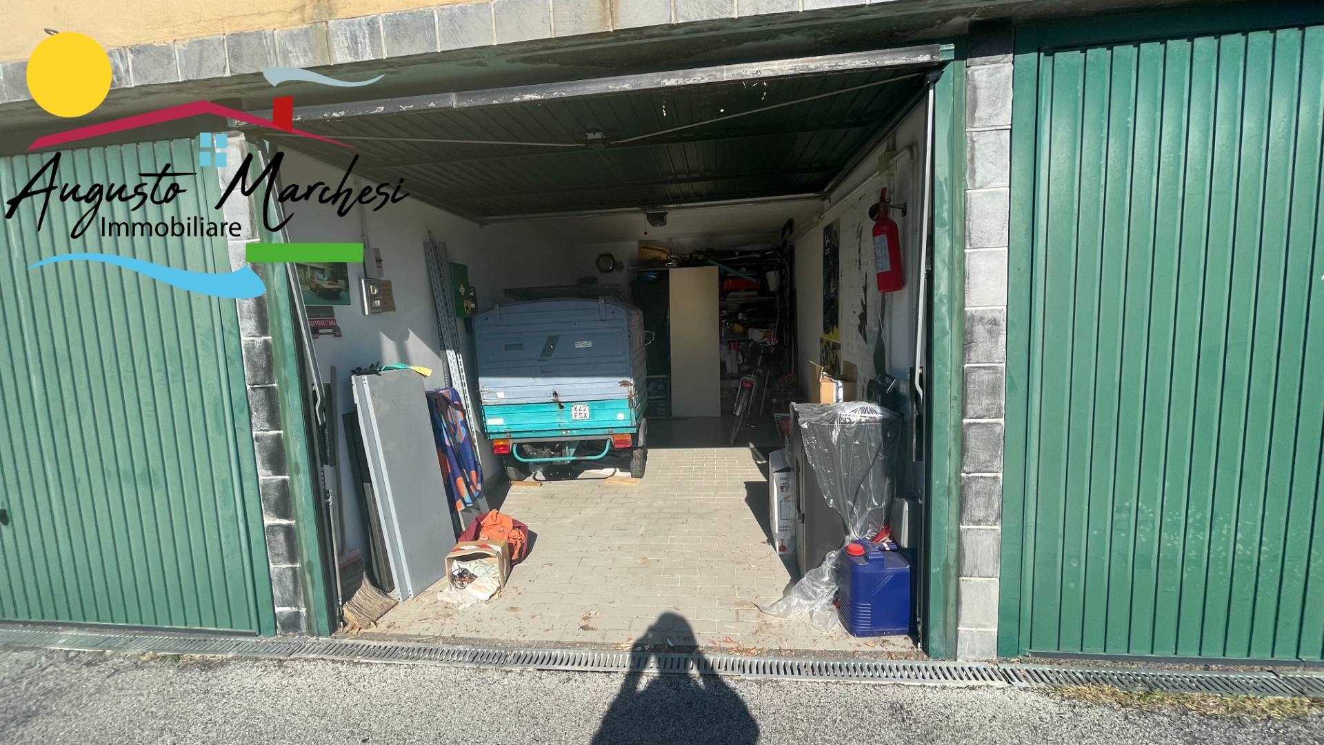 Box auto in vendita a Avegno, Testana