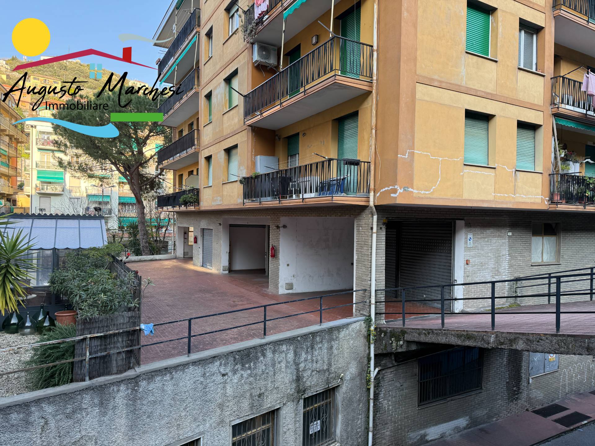 Box auto in affitto a Recco