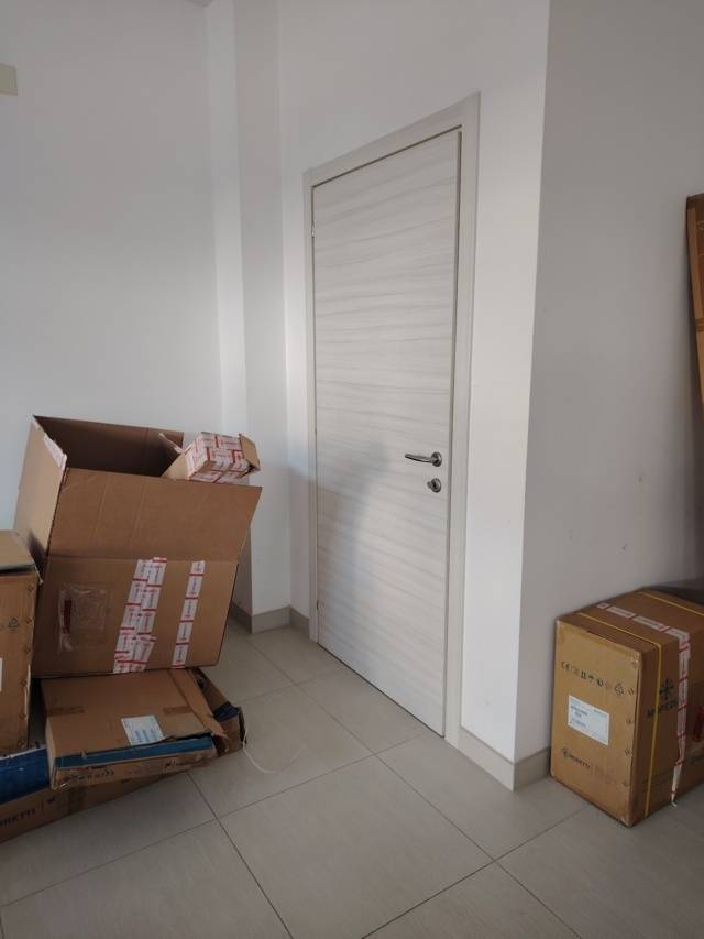 Locale commerciale in vendita a Montesilvano