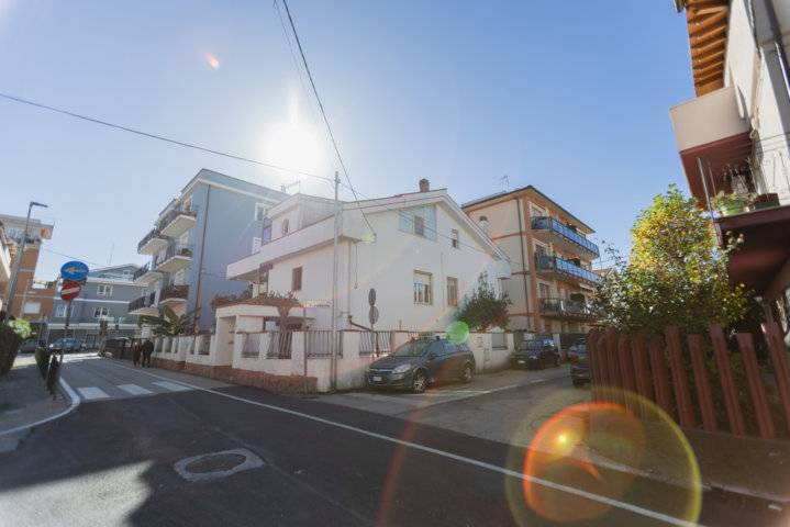 Casa singola in vendita a Montesilvano