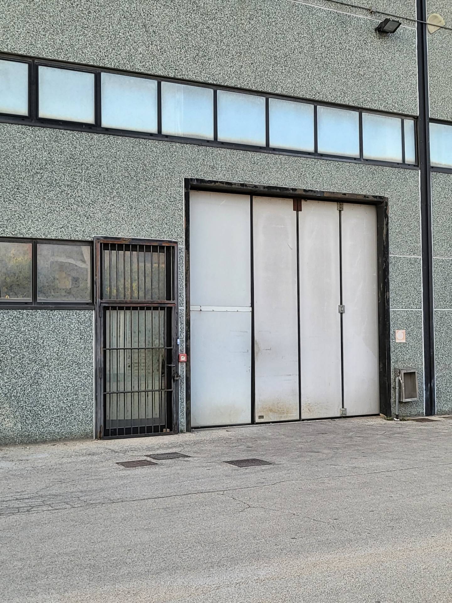 Capannone in vendita a Montesilvano