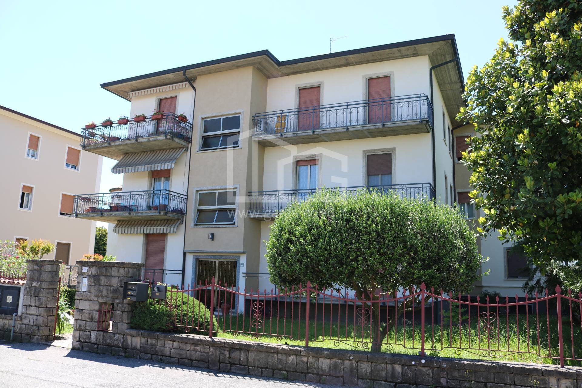 Appartamento con terrazzo a Borgosatollo