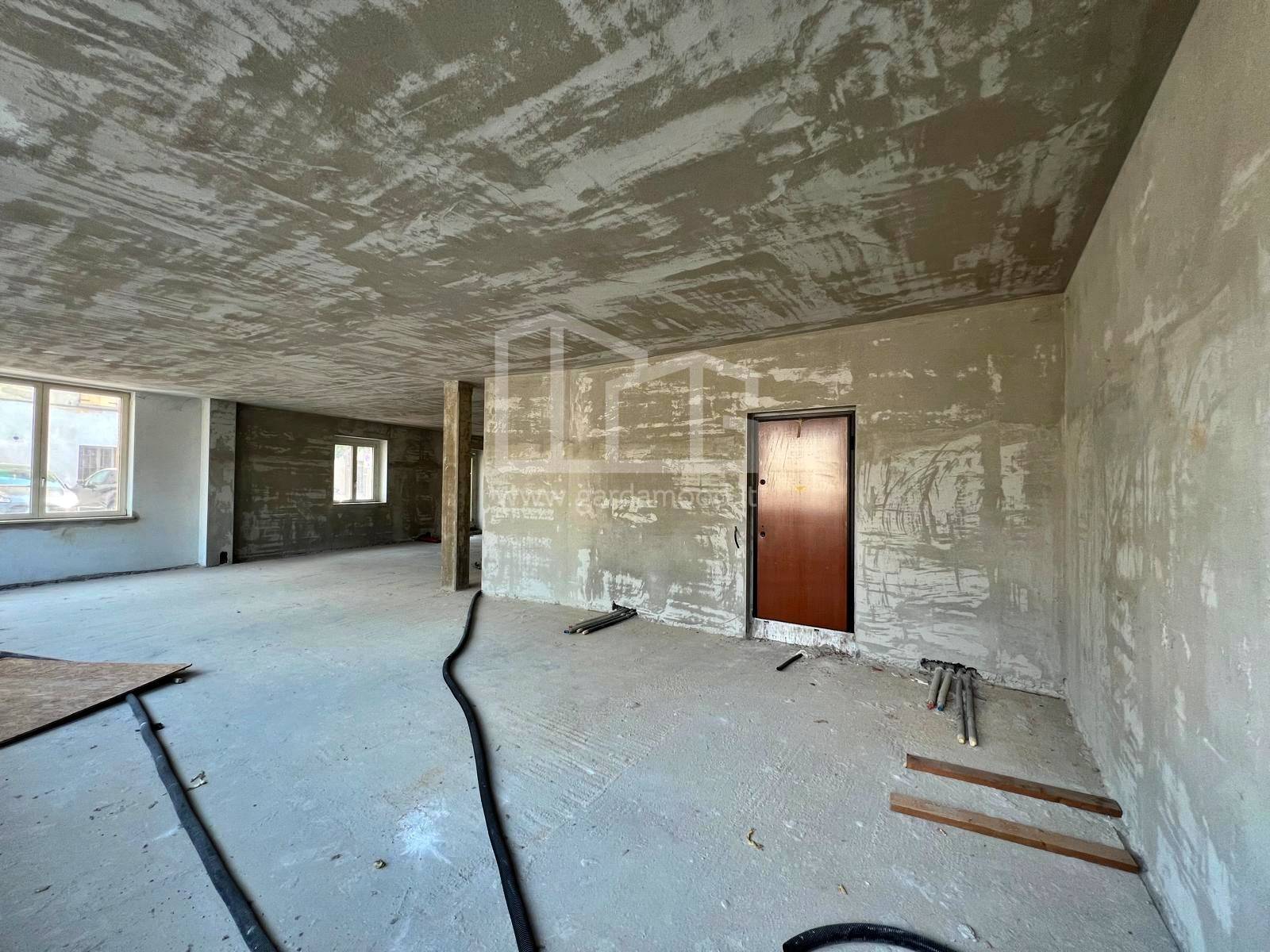 Negozio in vendita a Montichiari