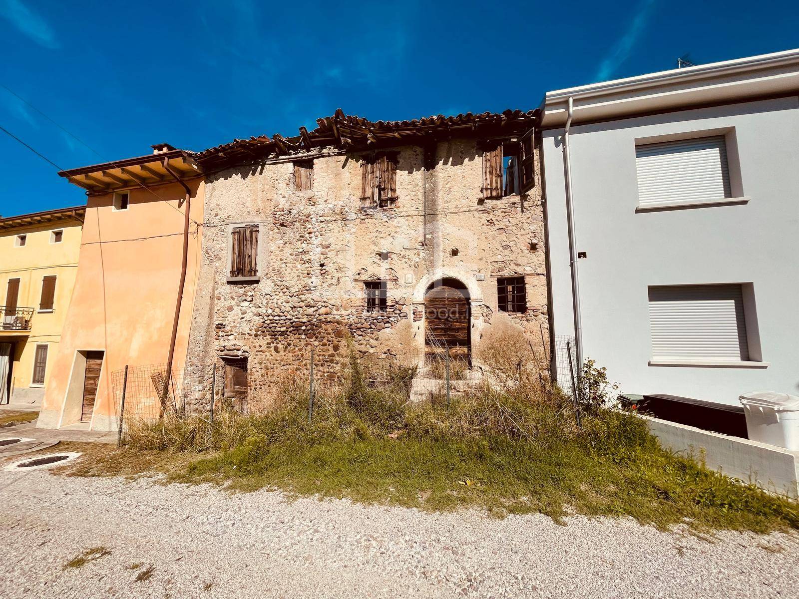 Rustico in vendita a Volta Mantovana