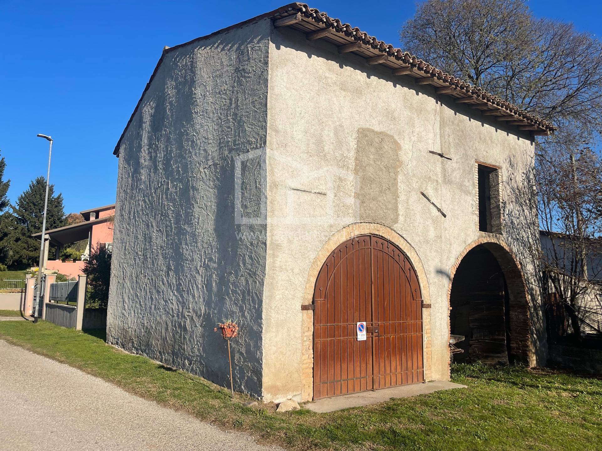Rustico in vendita a Volta Mantovana