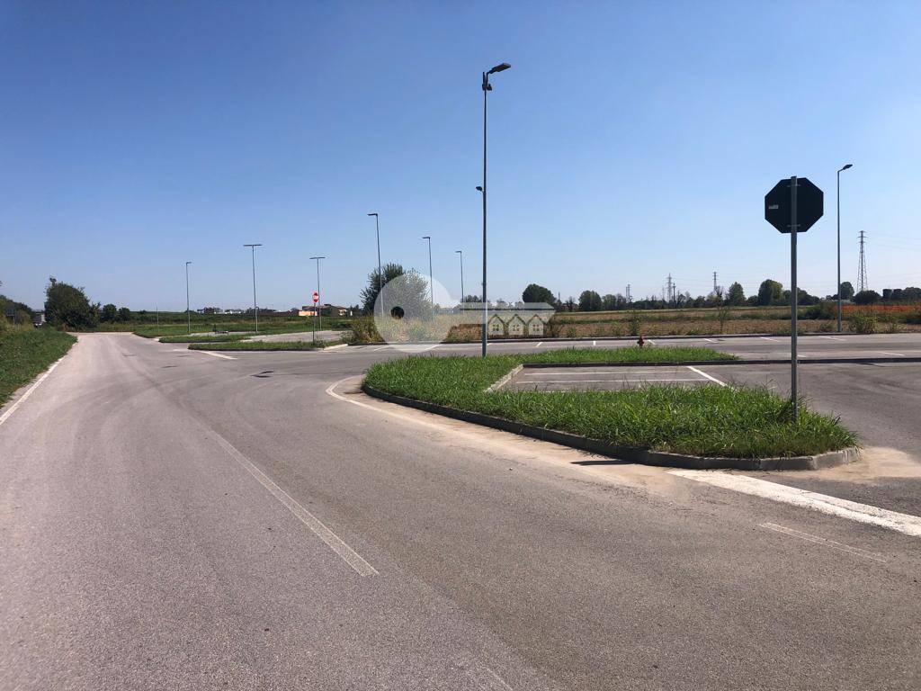 Terreno edificabile in vendita a Ghedi