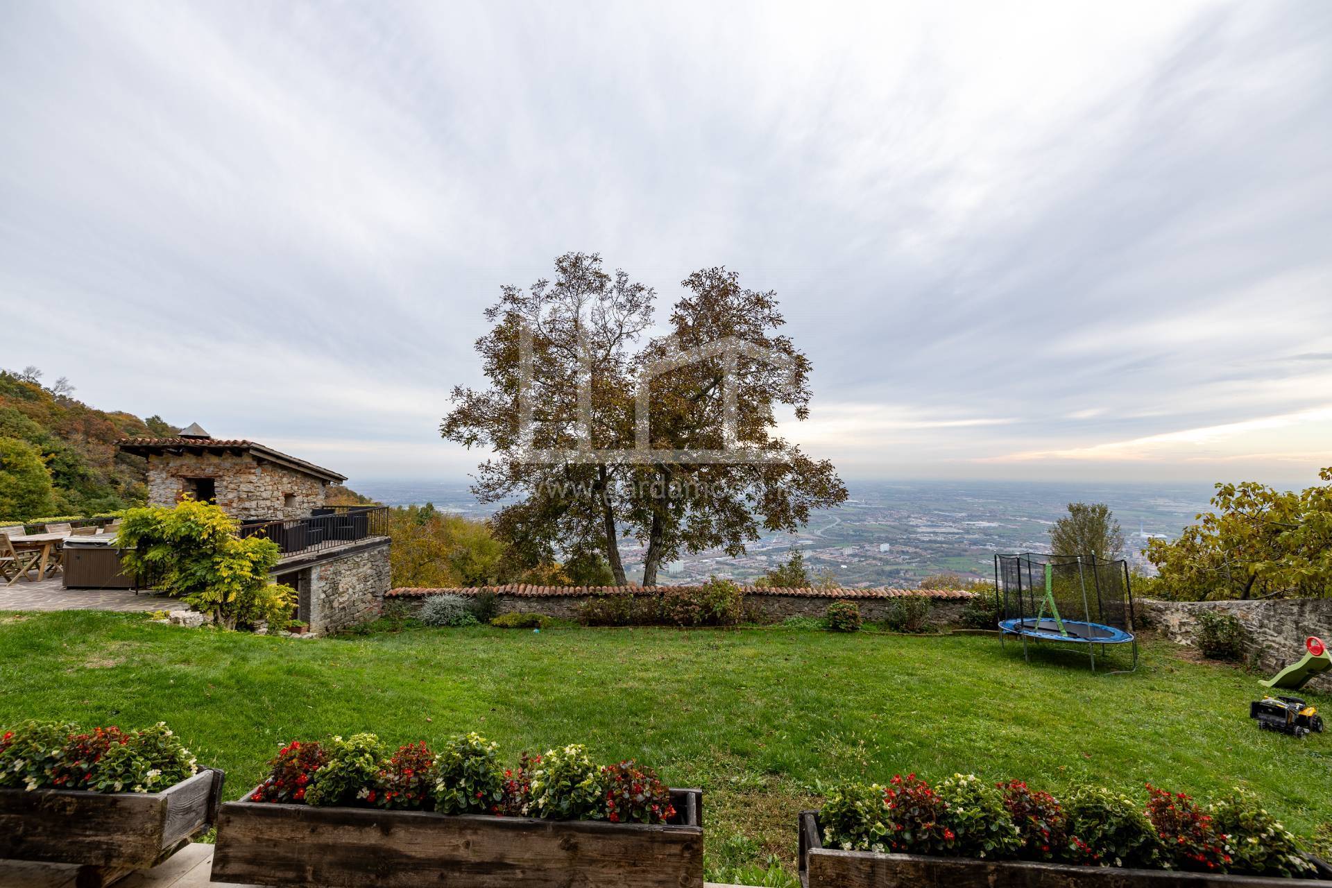 Villa in vendita a Brescia