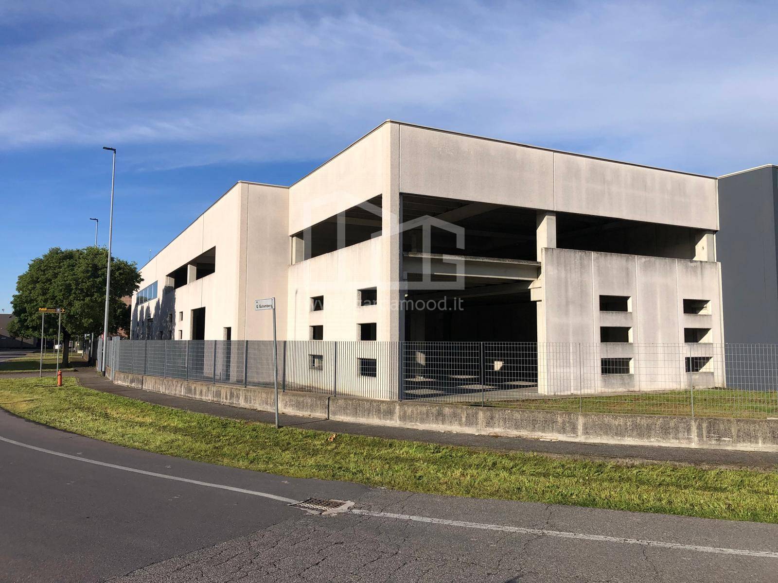 Capannone Industriale in vendita a Poncarale