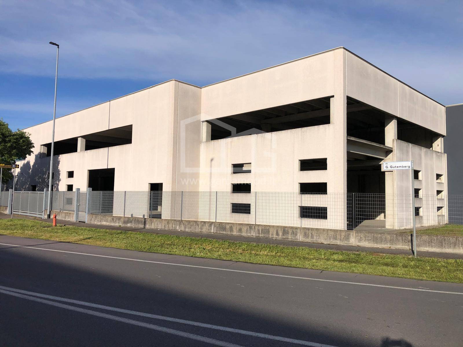 Capannone Industriale in vendita a Poncarale