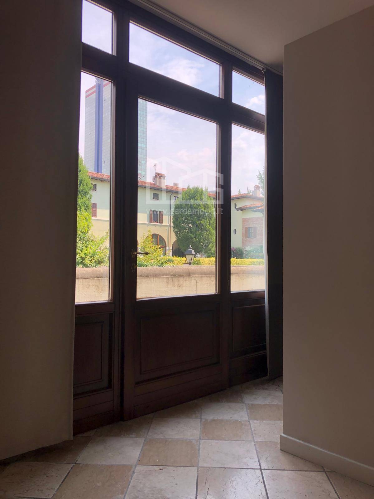 Ufficio in vendita a Brescia, Lamarmora