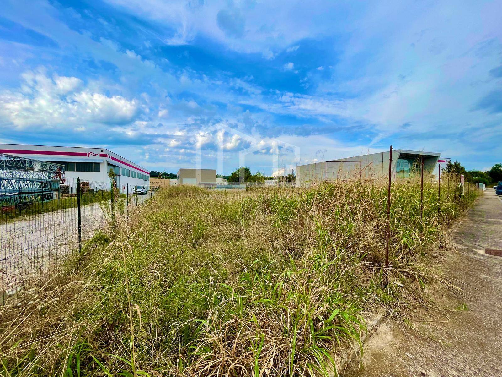 Terreno edificabile in vendita a Volta Mantovana