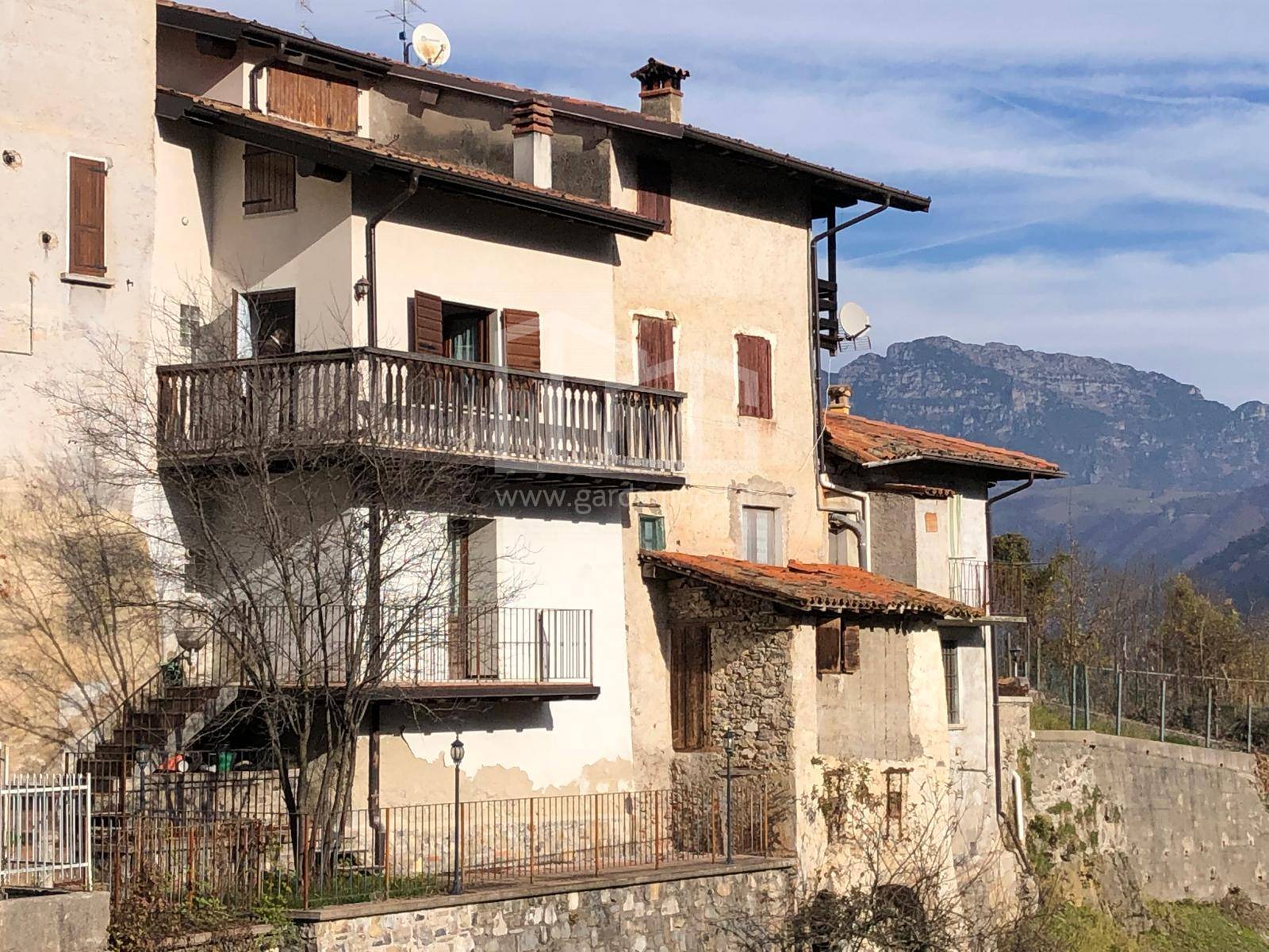 Porzione di casa in vendita a Valvestino, Bollone