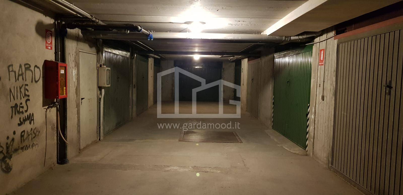 Locale commerciale in vendita a Darfo Boario Terme