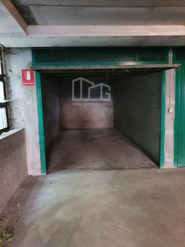 Locale commerciale in vendita a Darfo Boario Terme