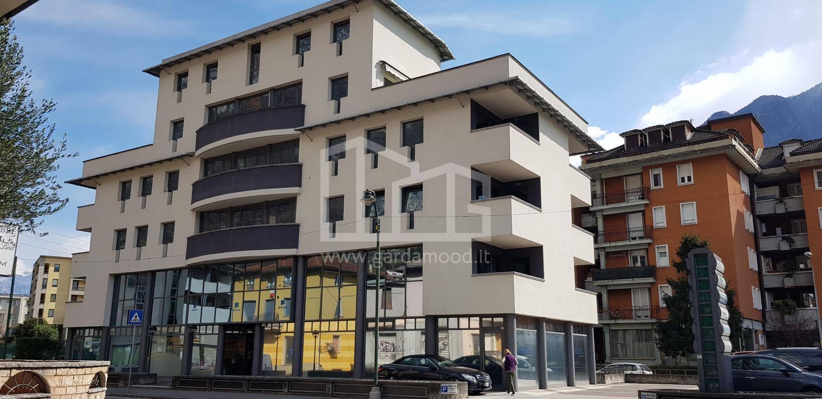 Ufficio in vendita a Darfo Boario Terme