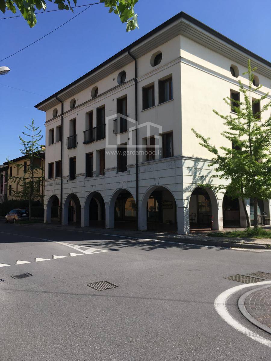 Locale commerciale in vendita a Montirone