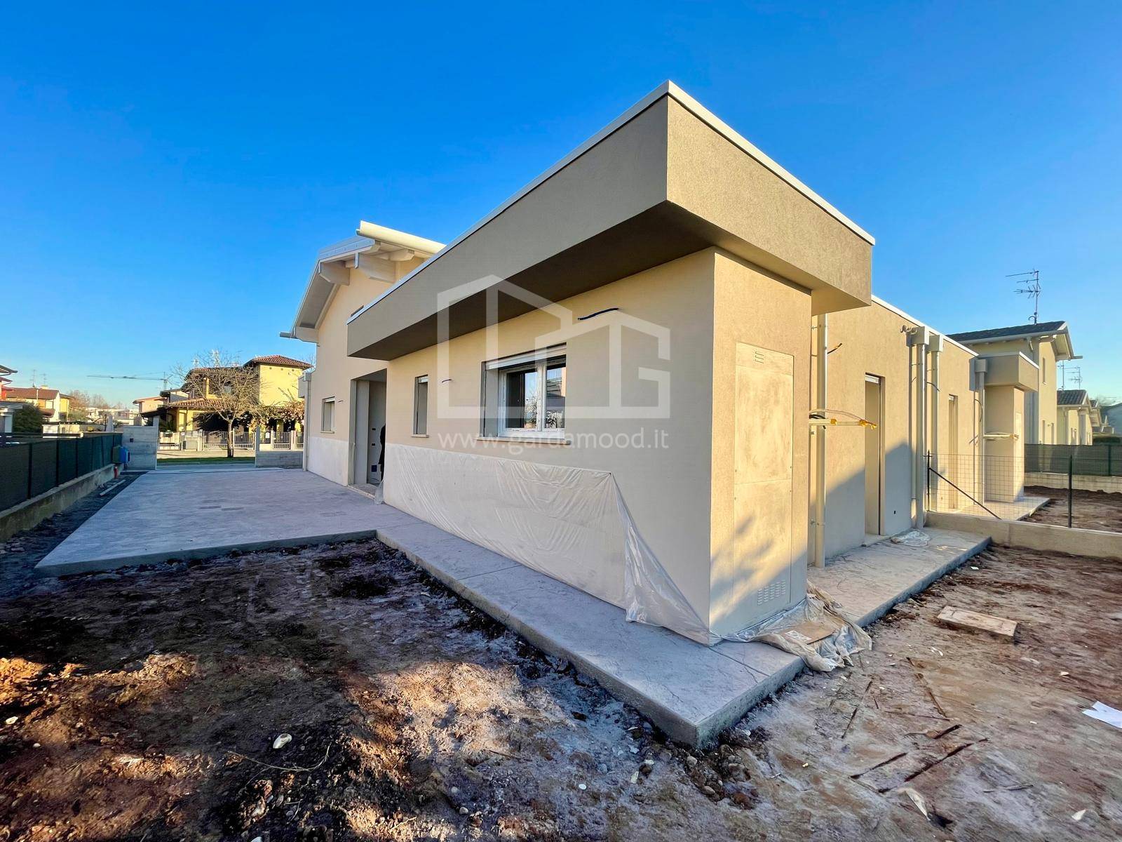 Villetta bifamiliare in vendita a Volta Mantovana