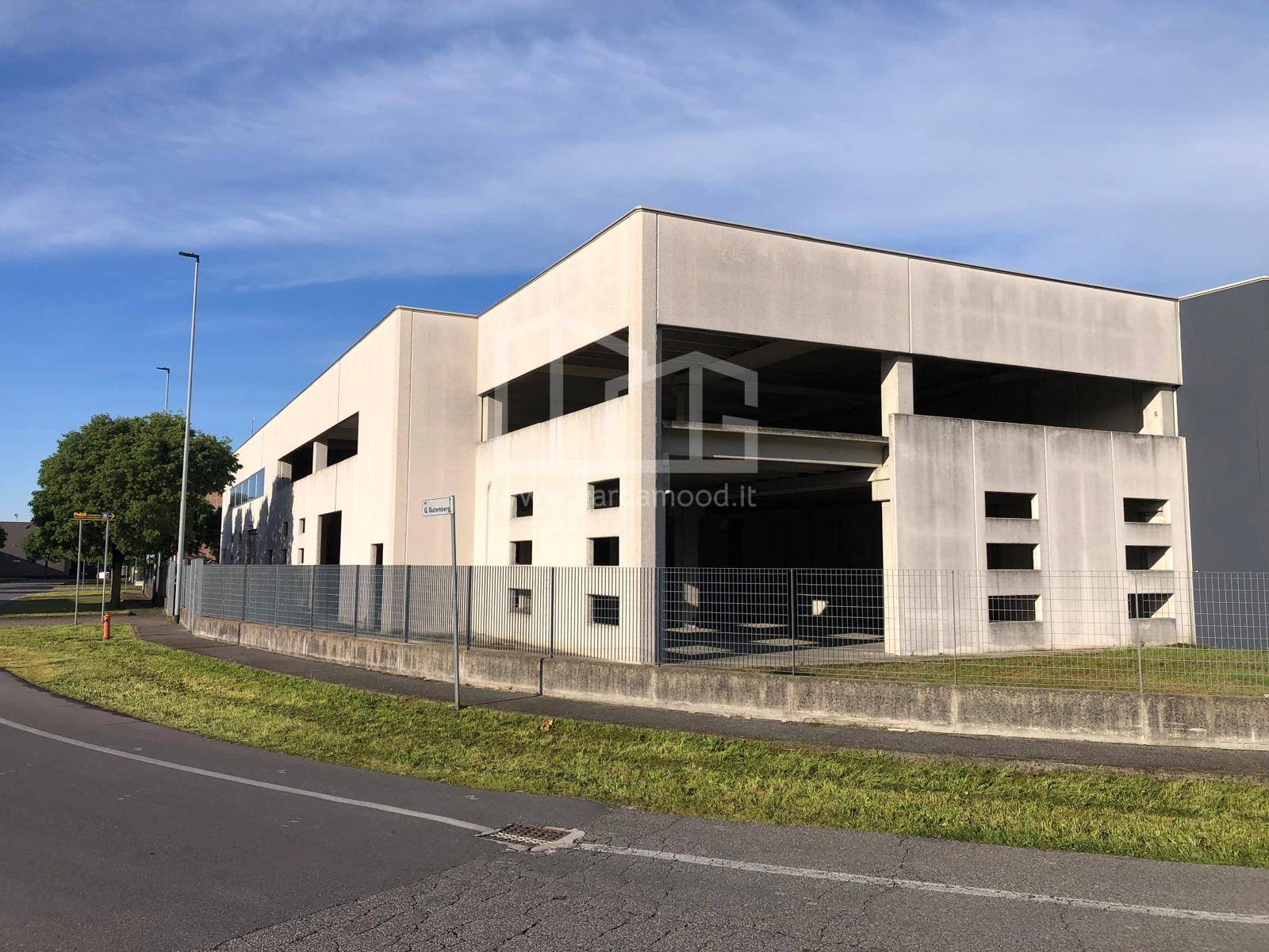 Capannone Industriale in vendita a Poncarale