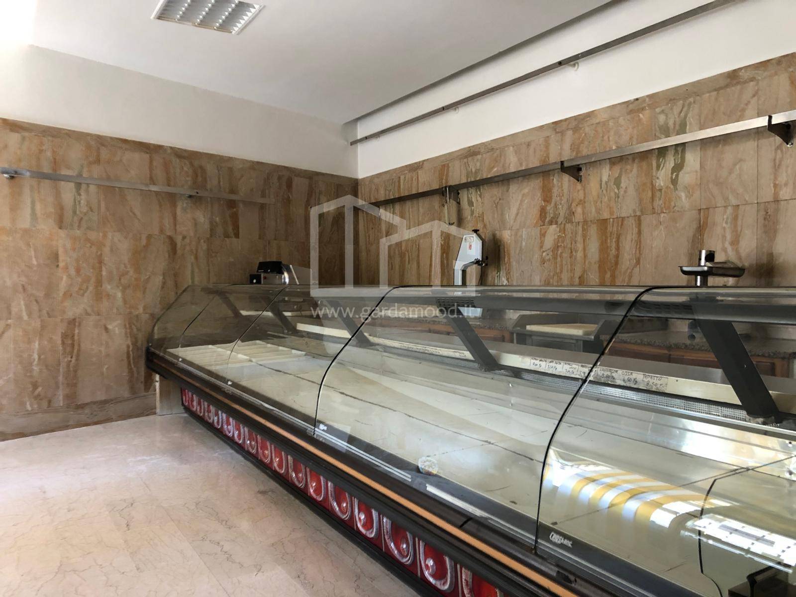 Attivit commerciale in vendita a Brandico