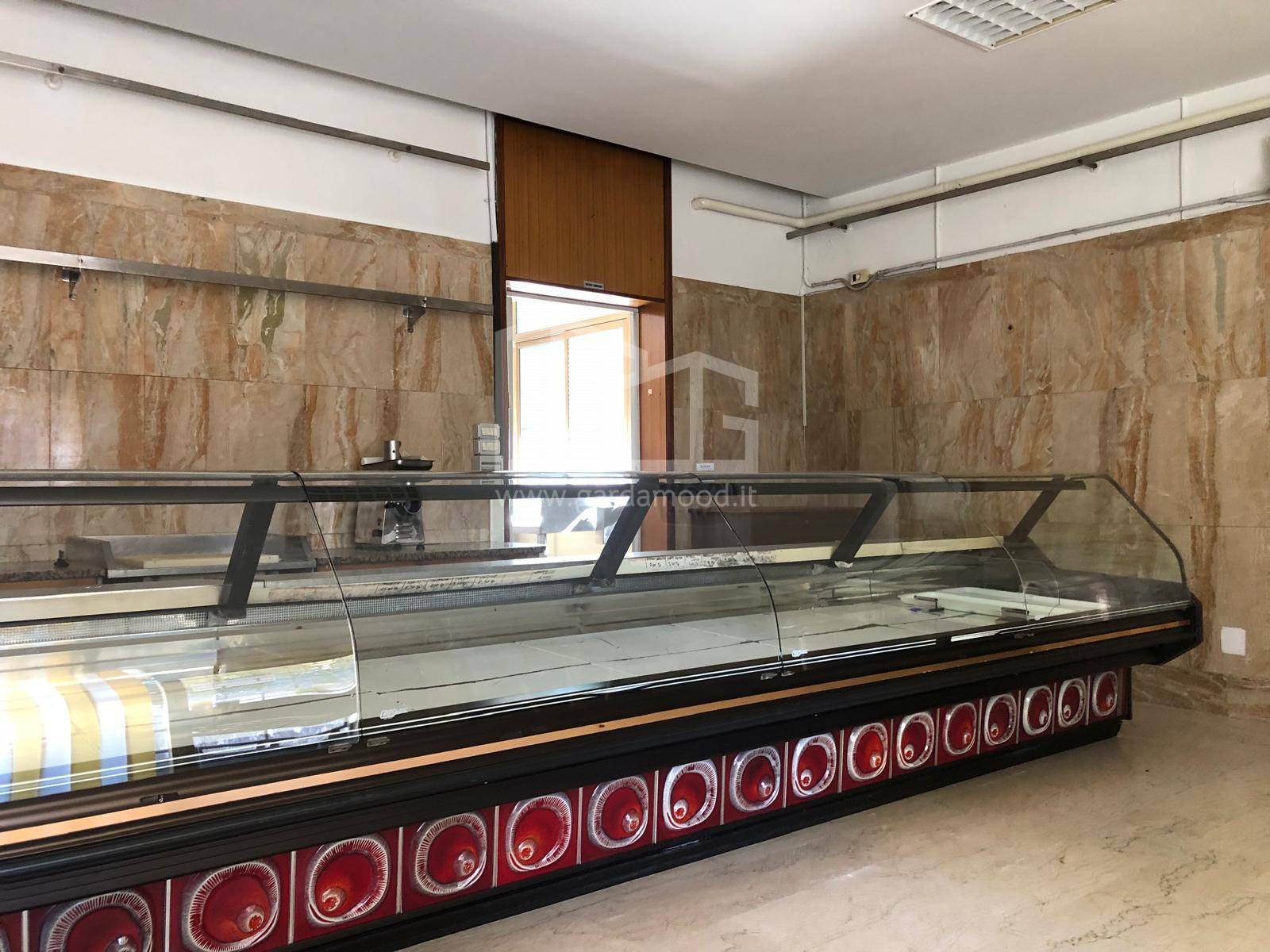 Attivit commerciale in vendita a Brandico