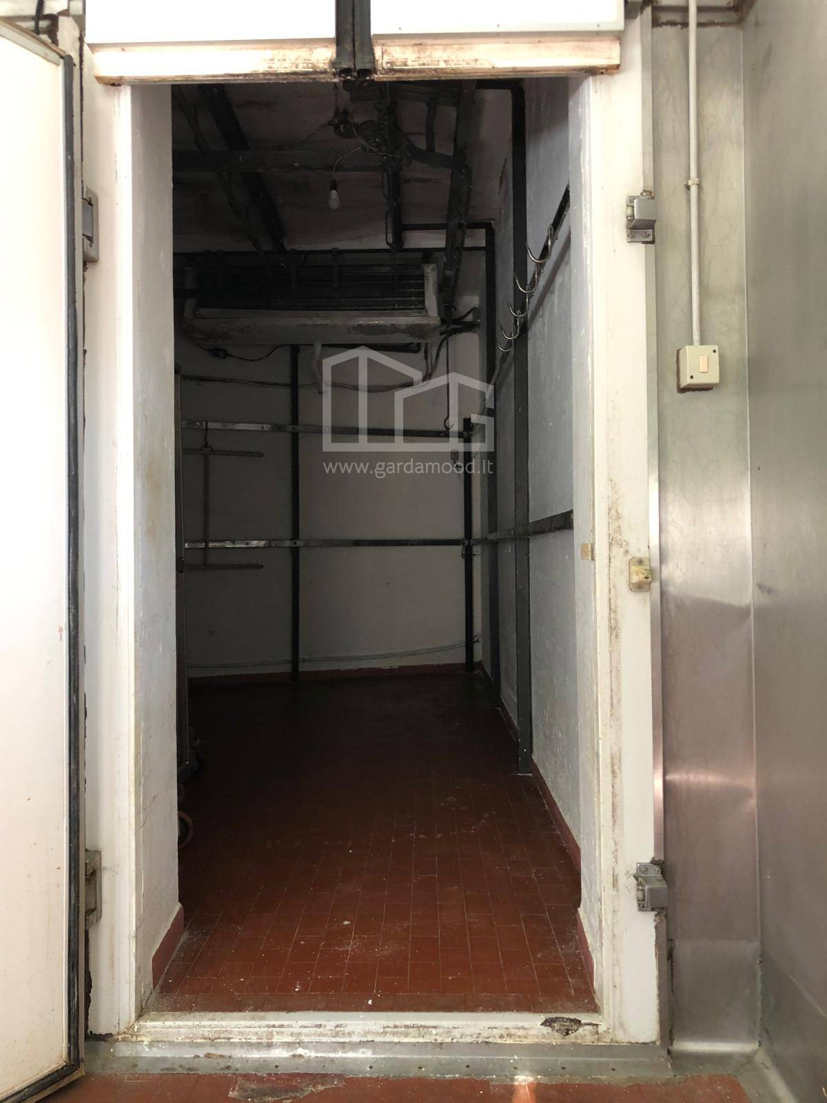 Attivit commerciale in vendita a Brandico