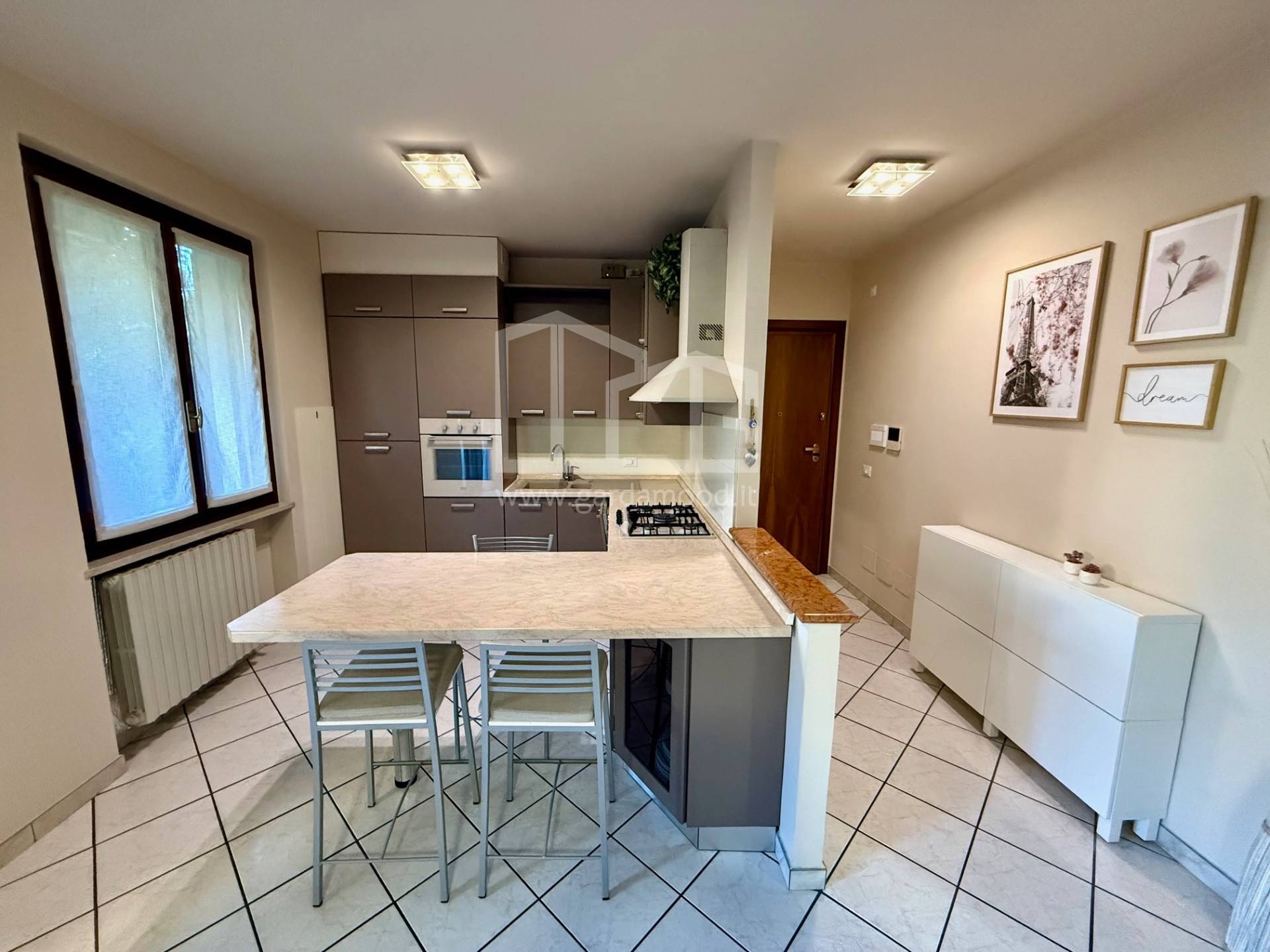 Appartamento in vendita a Desenzano del Garda, San Martino della Battaglia