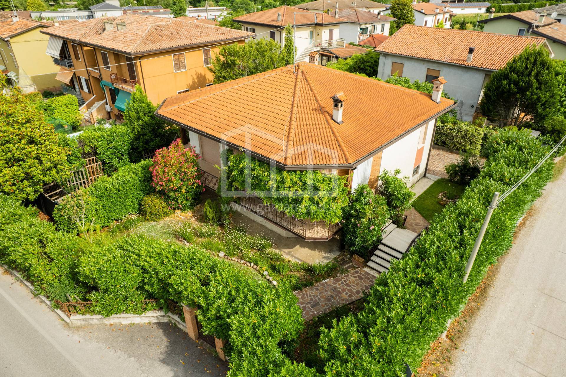 Villa singola in vendita a Monzambano