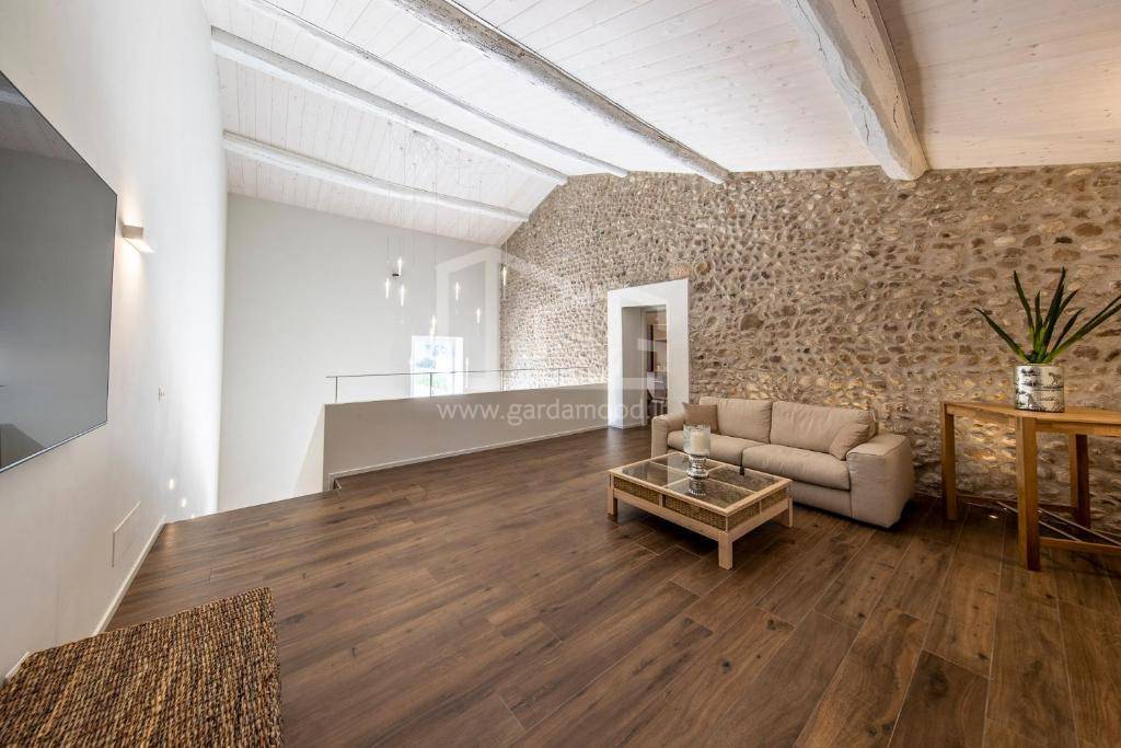 Villa in vendita a Volta Mantovana