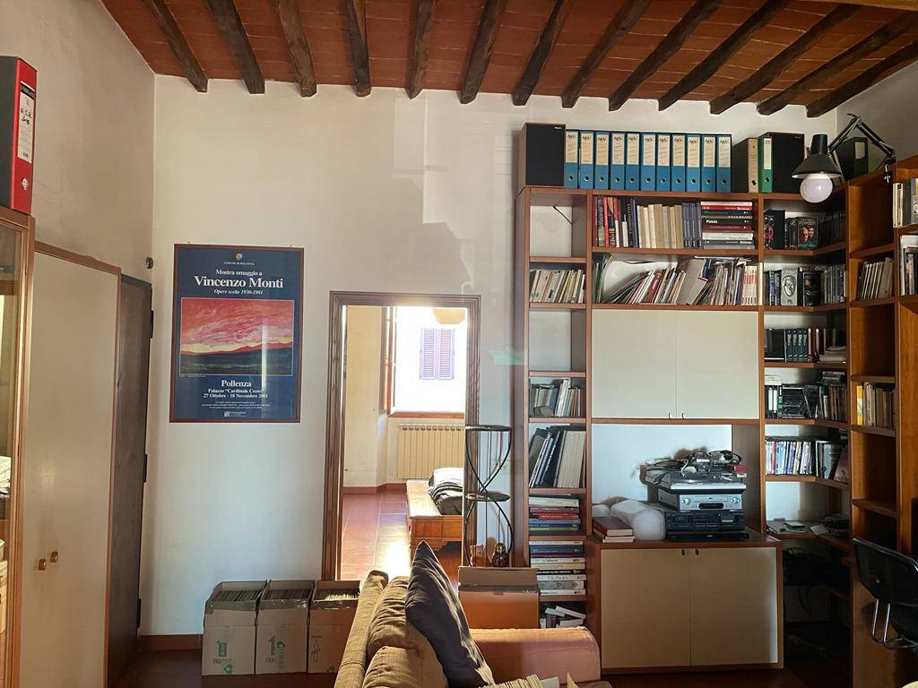 Bilocale ristrutturato, Pistoia centrale