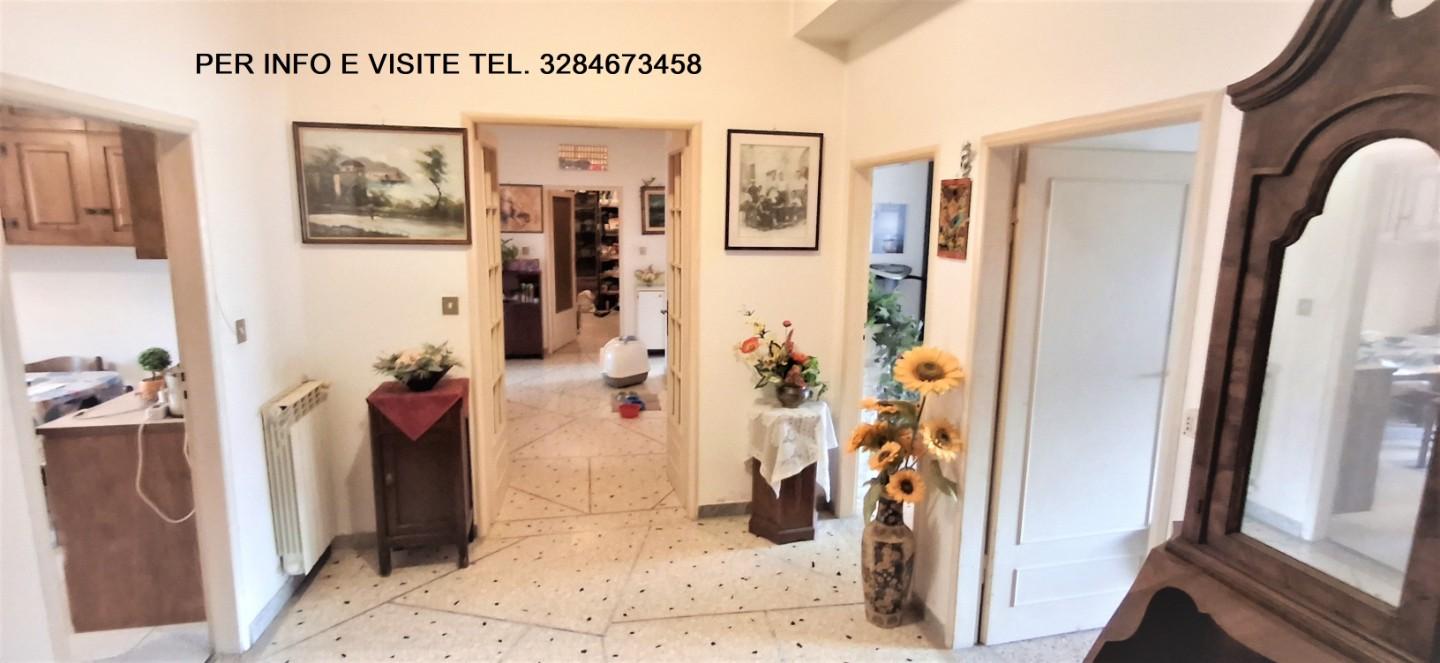 Appartamento con terrazzo, Grosseto centrale