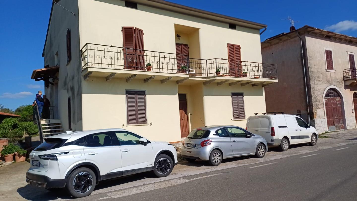 Appartamento da ristrutturare a Semproniano