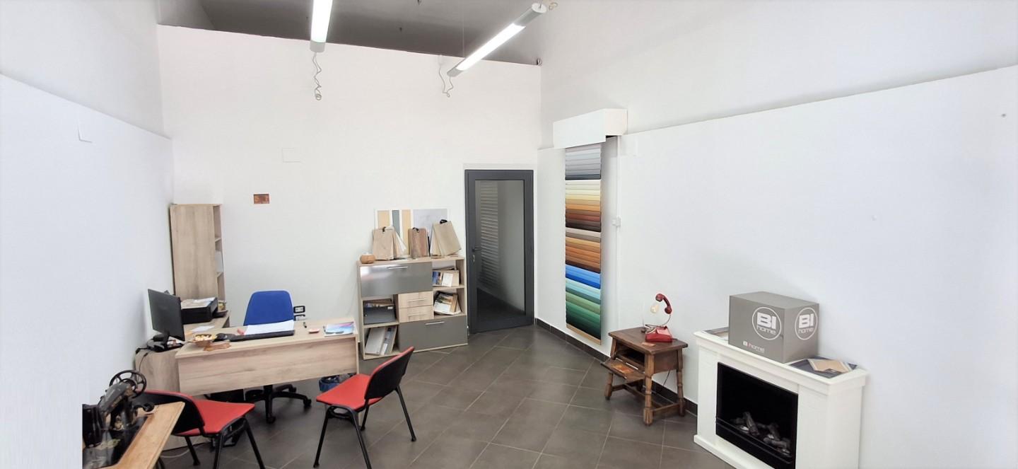 Locale commerciale in affitto, Grosseto centrale