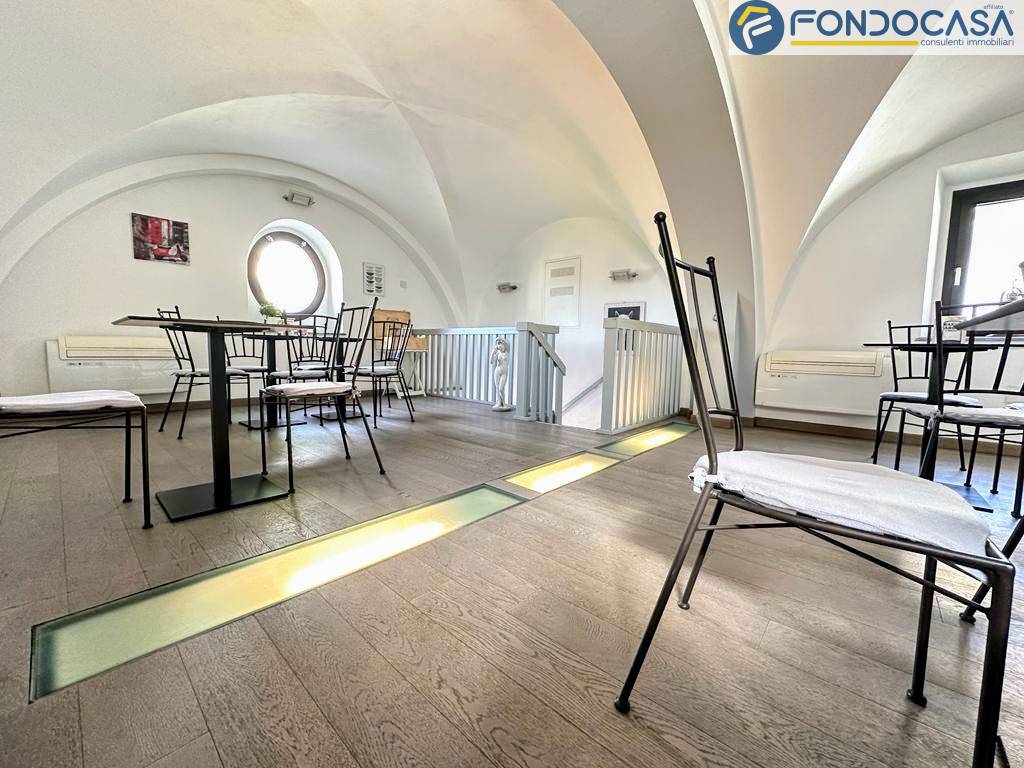 Bar in vendita a Massa, Marina di Massa