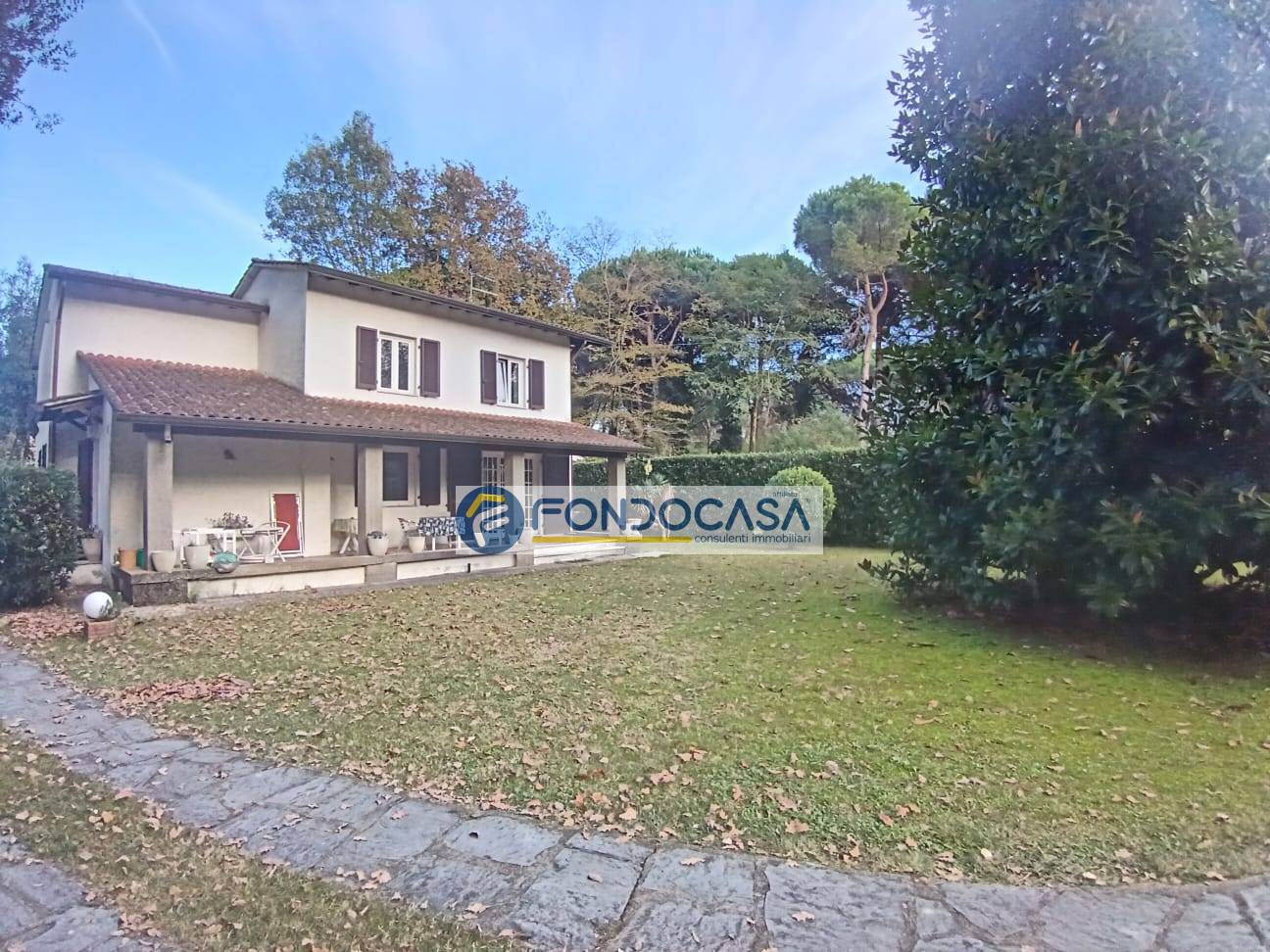 Villa in vendita a Massa, Ronchi