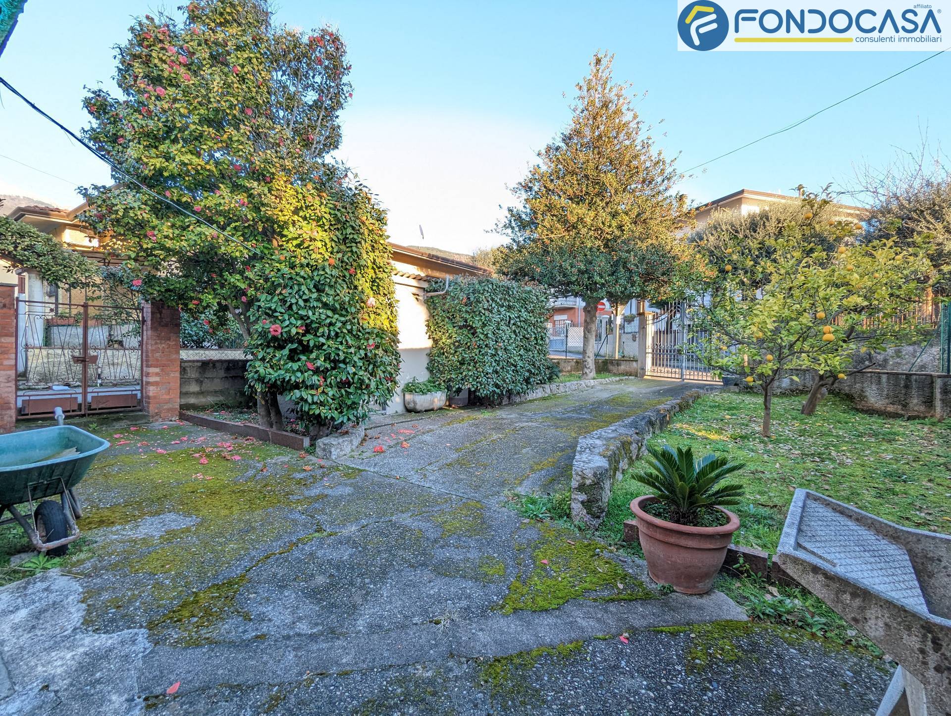 Rustico in vendita a Montignoso, Capanne