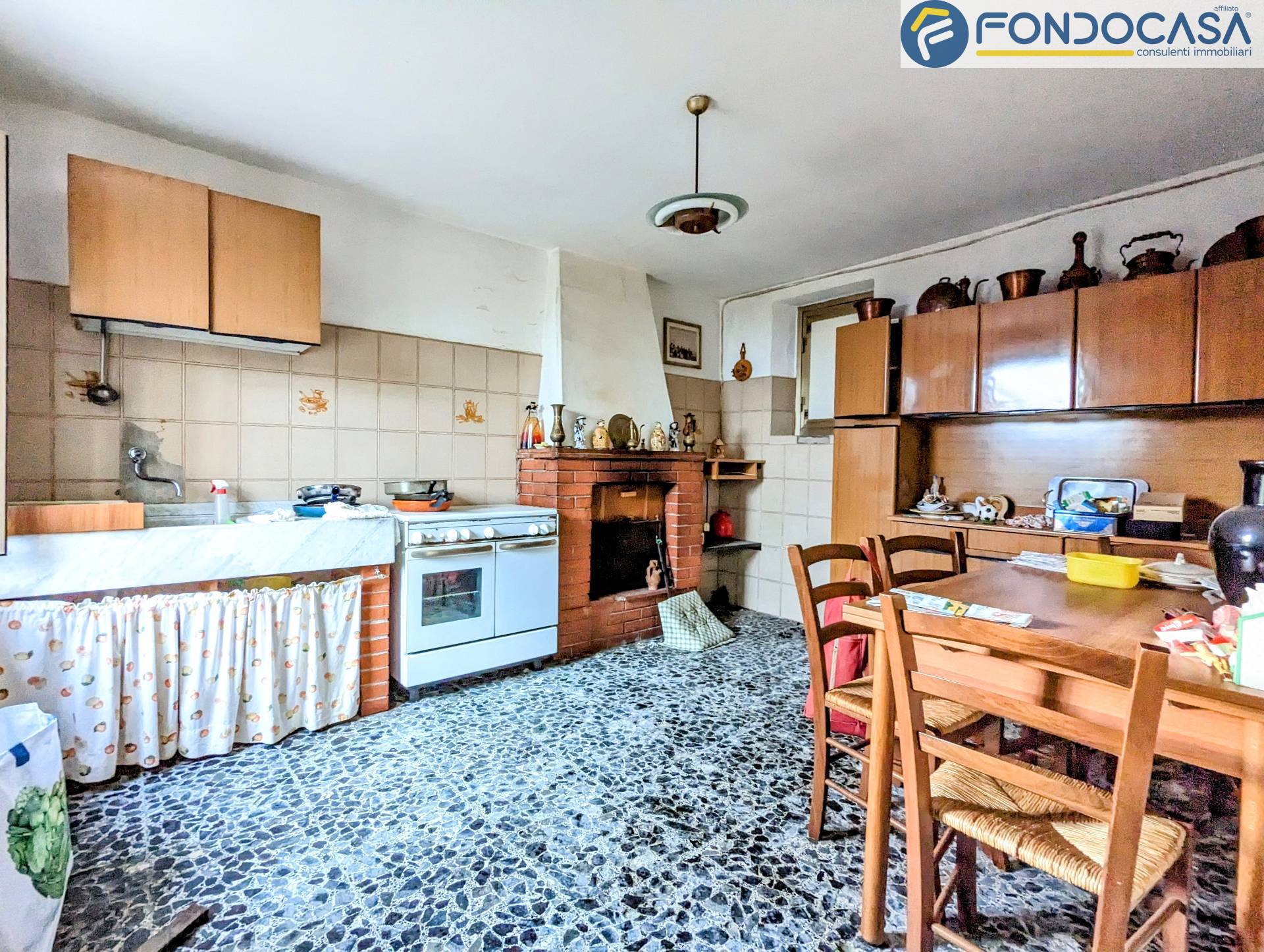 Rustico in vendita a Montignoso, Capanne