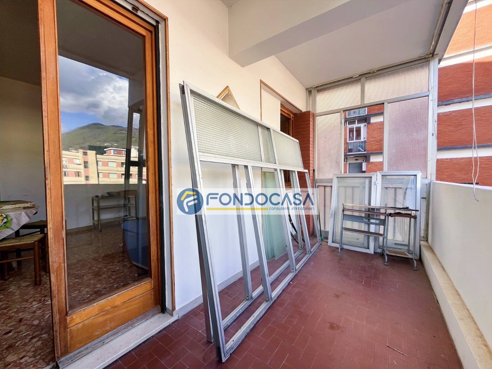 Appartamento in vendita a Massa, Centro