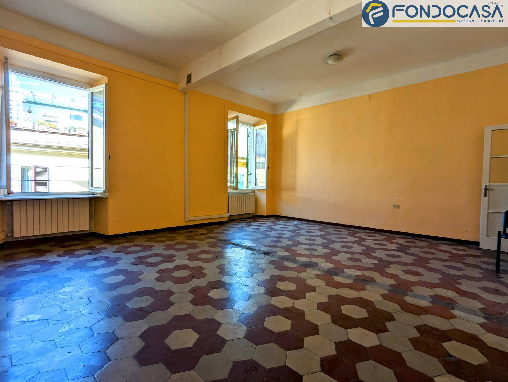 Appartamento in vendita a Massa, Centro storico