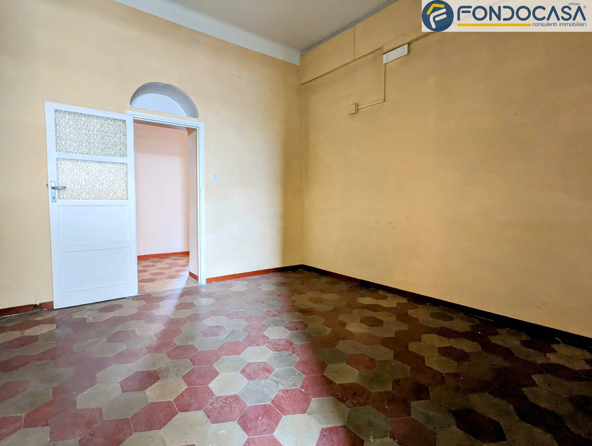 Appartamento in vendita a Massa, Centro storico