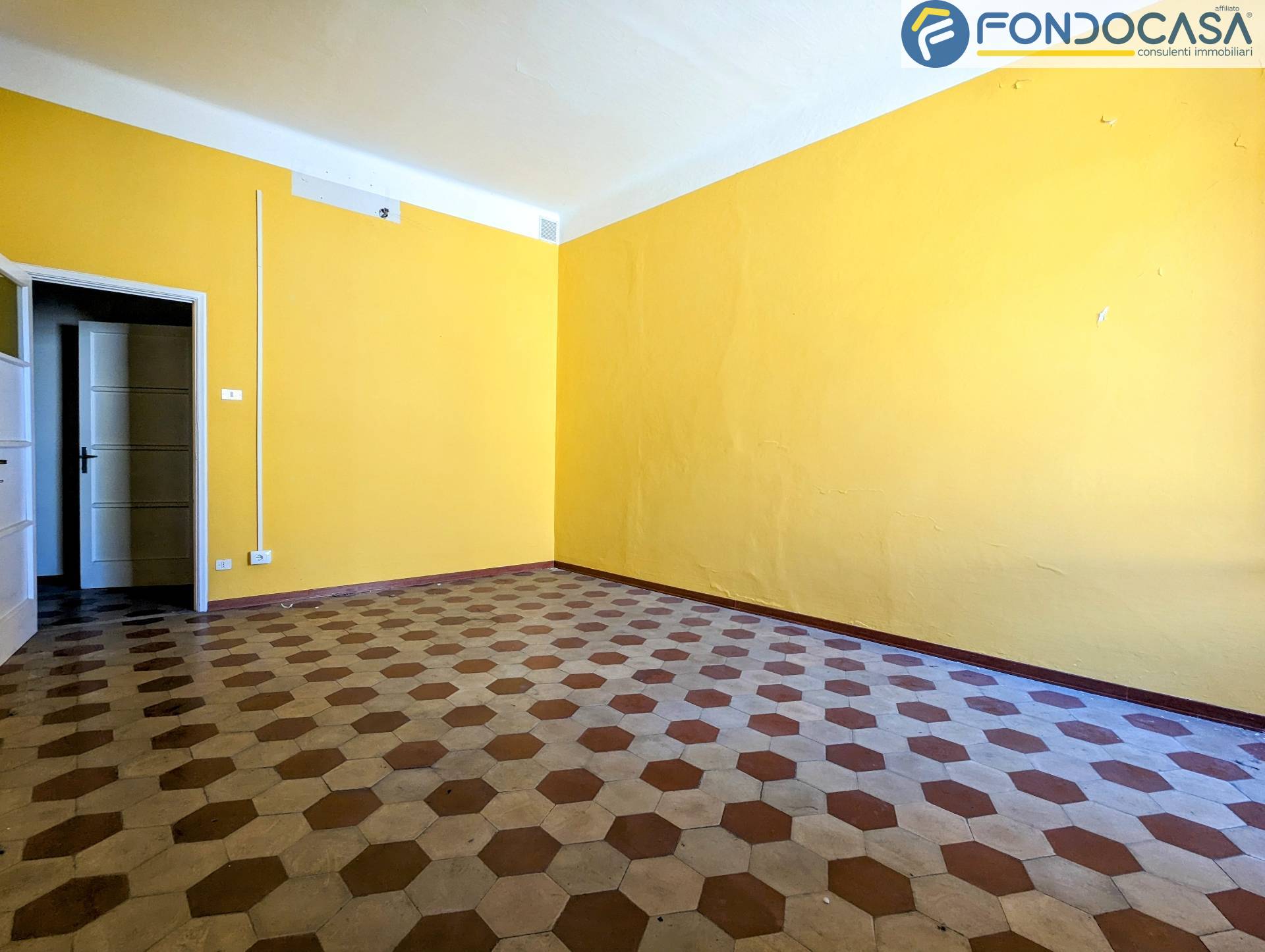 Appartamento in vendita a Massa, Centro storico