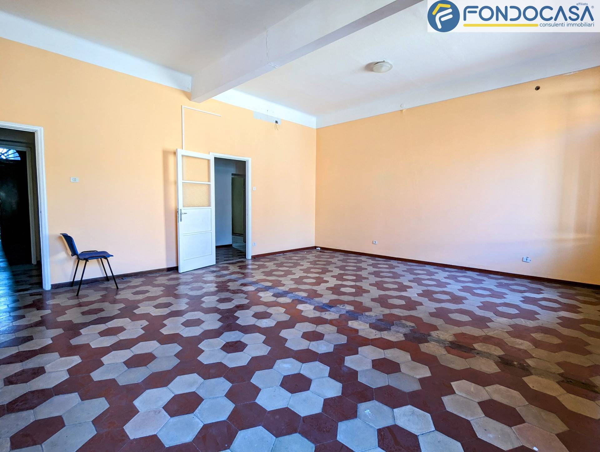 Appartamento in vendita a Massa, Centro storico