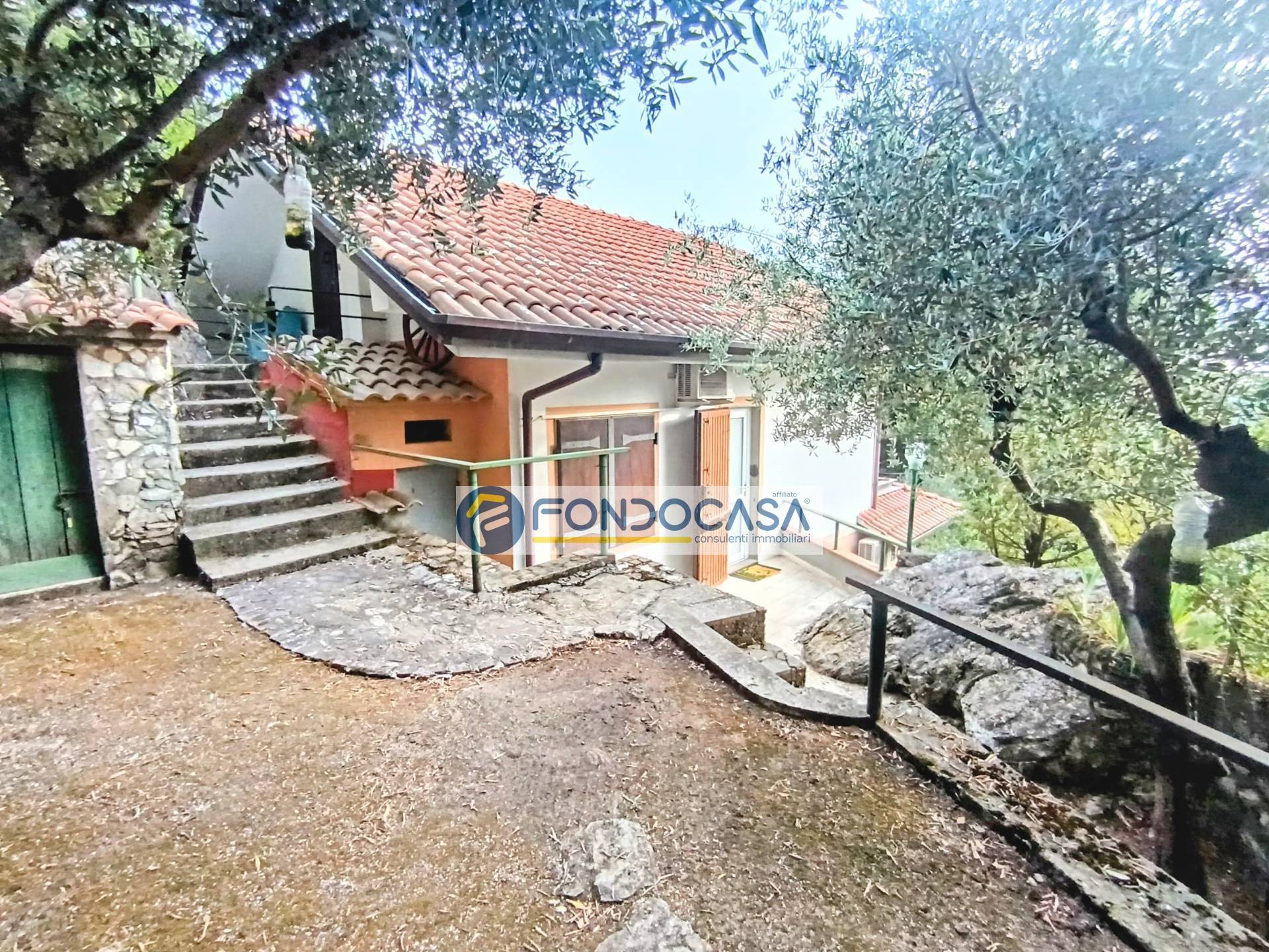Casa singola in vendita a Massa